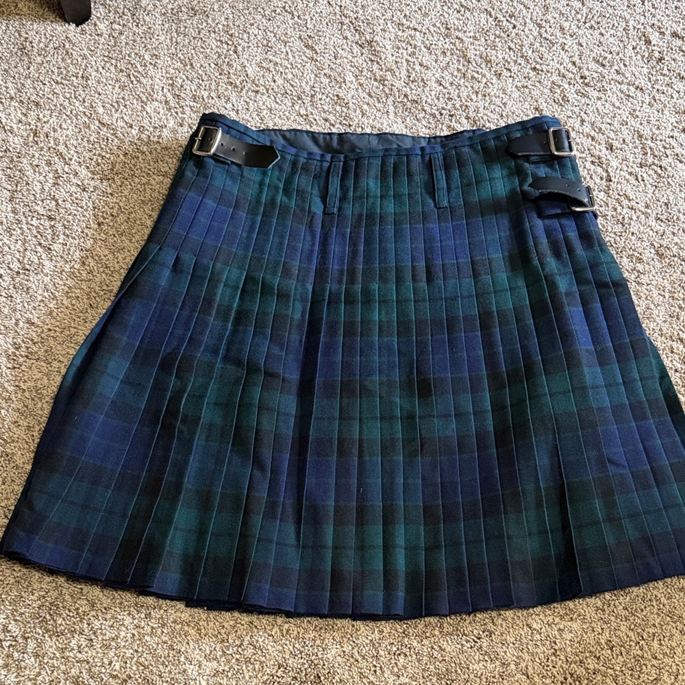 Black Watch Plaid Pleated Men’s Kilt by Locha Ssynt of Scotland